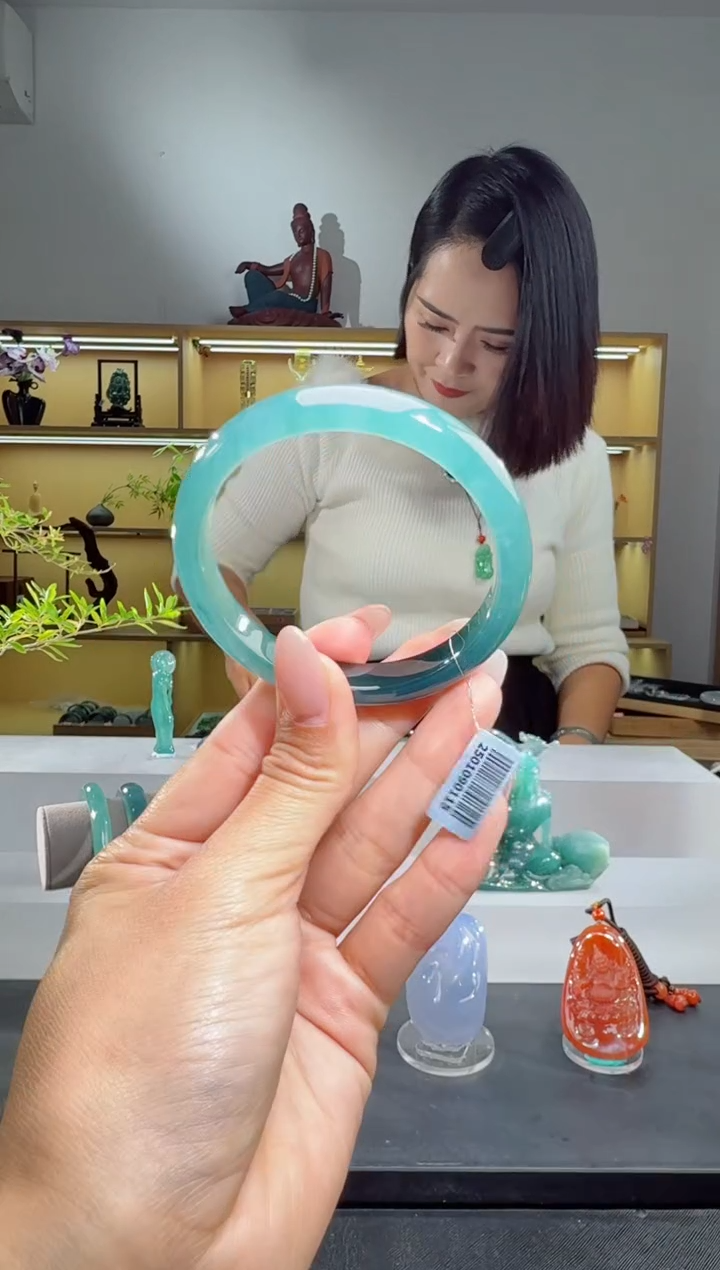 未镶嵌手镯翡翠54圈