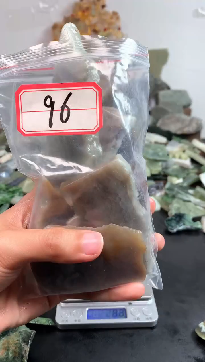 未镶嵌和田玉摆件96