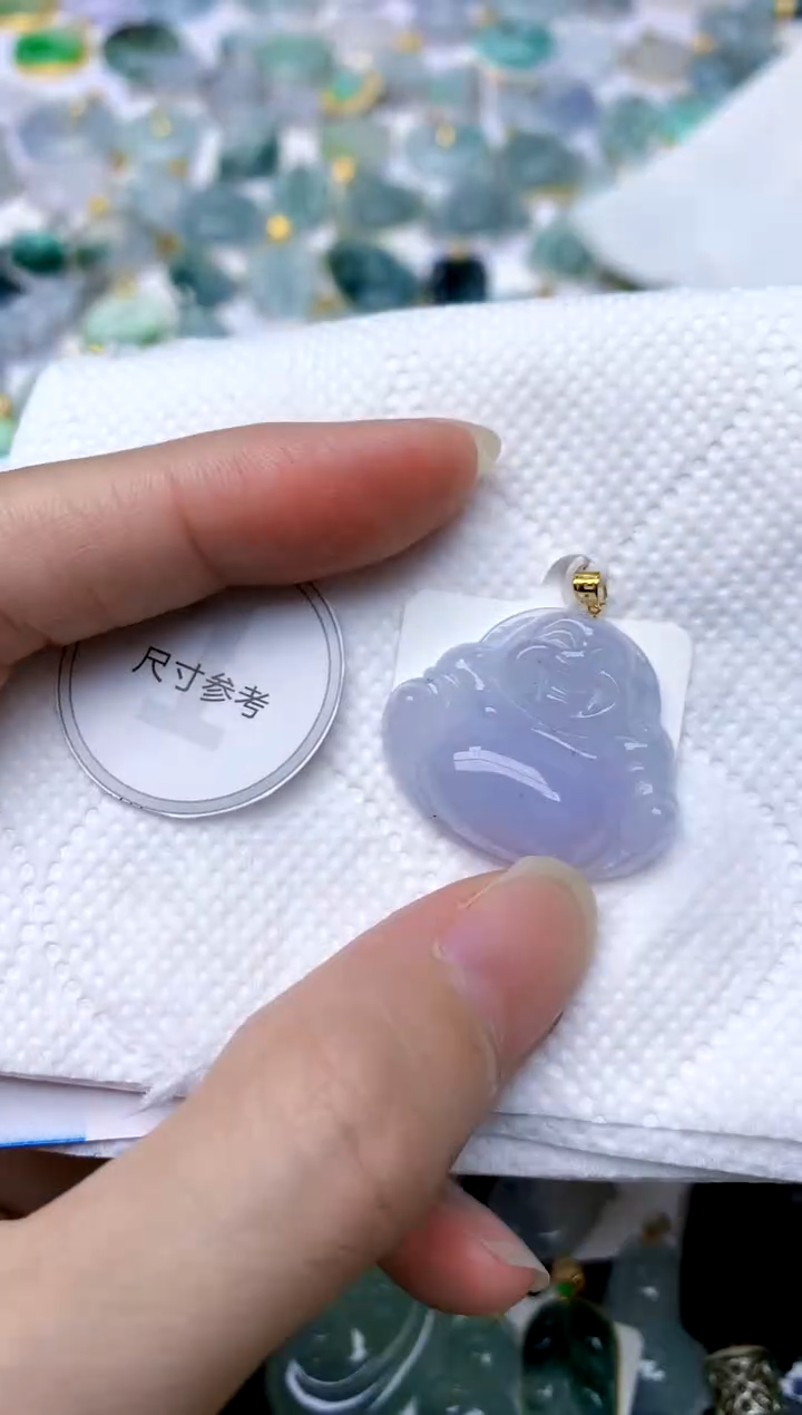 颈饰18K金镶嵌翡翠天然A货翡翠