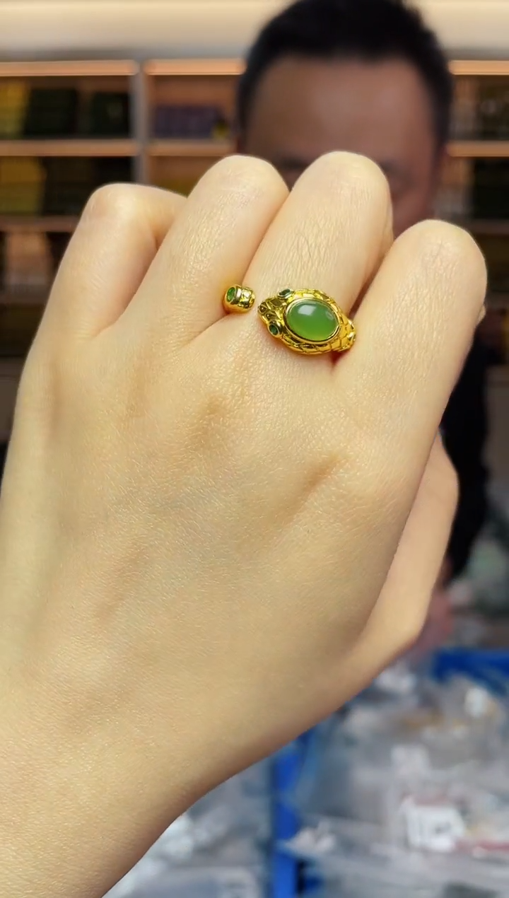 【闪购商品】和田玉`未镶嵌多样性发一件