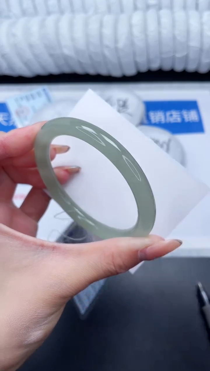 未镶嵌手镯石英质玉140-57DY