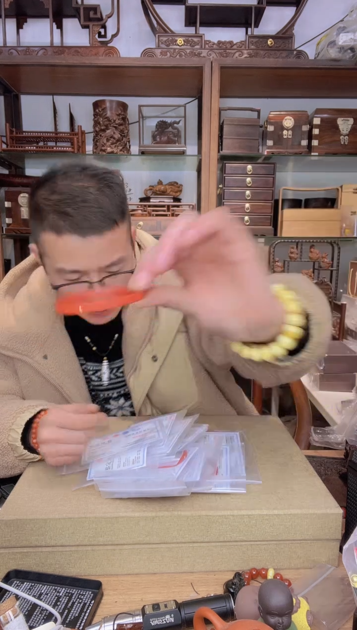 【闪购商品】乌木类书架906朱砂60手镯