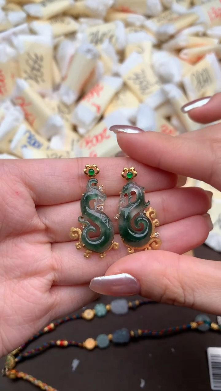 【闪购商品】翡翠挂件18K金镶嵌一对