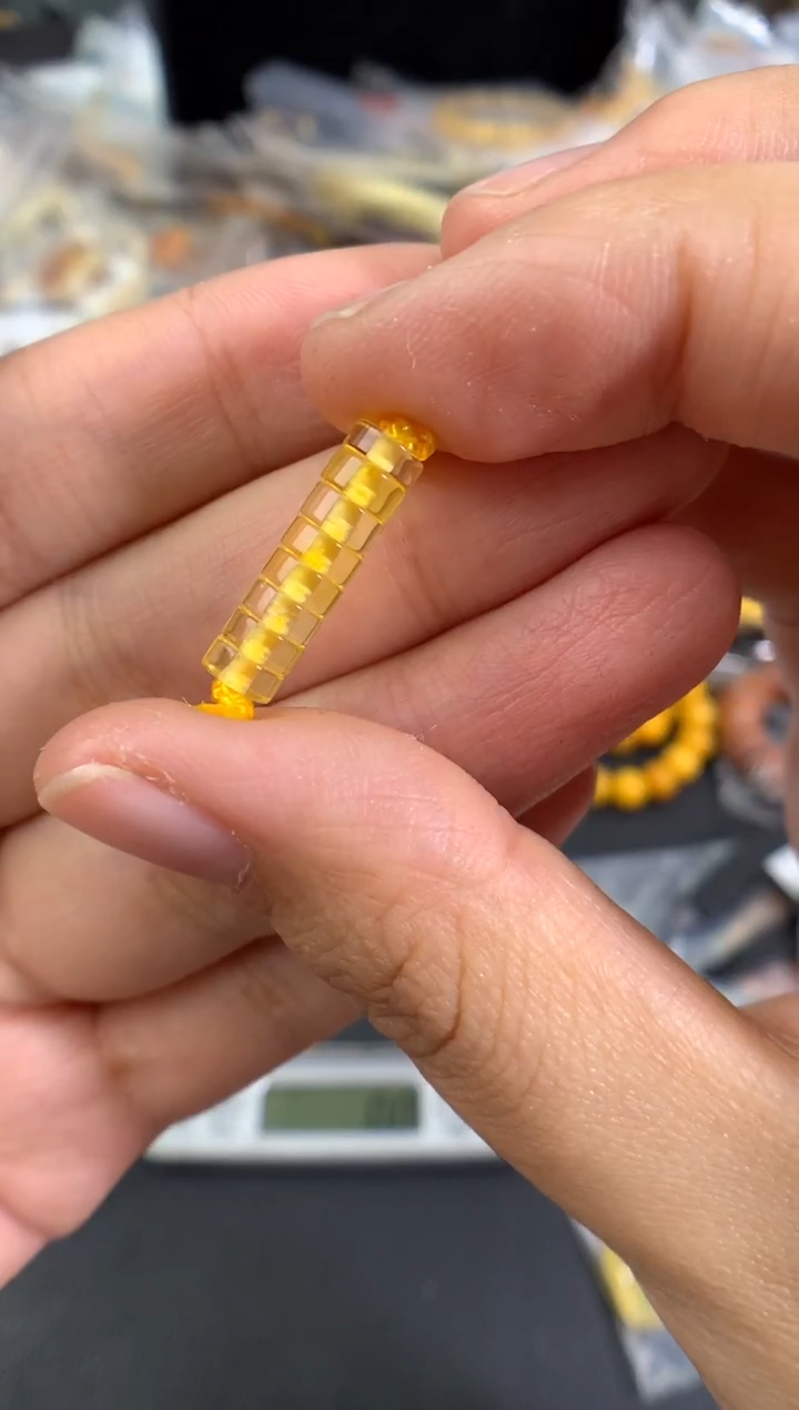 蜜蜡未镶嵌珠宝奇石1