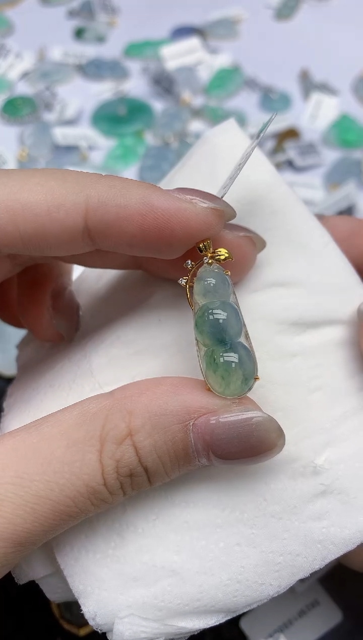 【闪购商品】翡翠颈饰18K金镶嵌天然翡翠A货