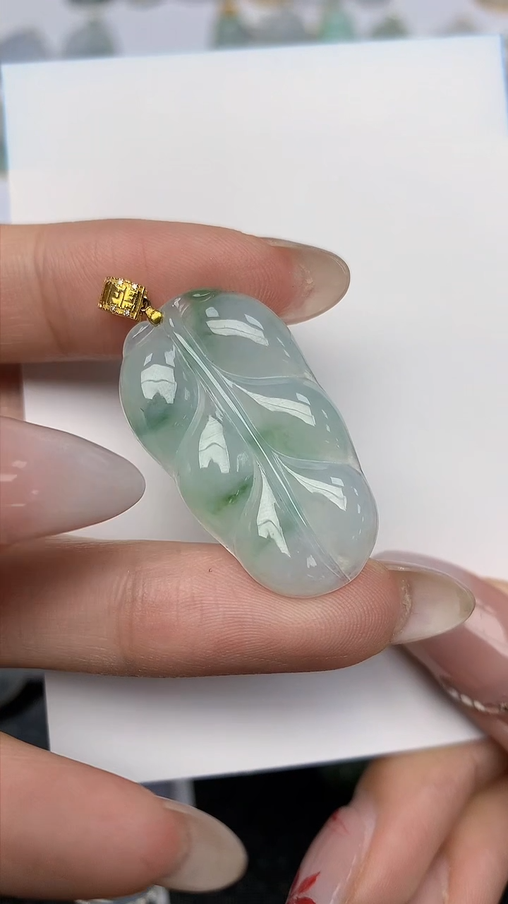 【闪购商品】翡翠颈饰18K金镶嵌天然翡翠A货