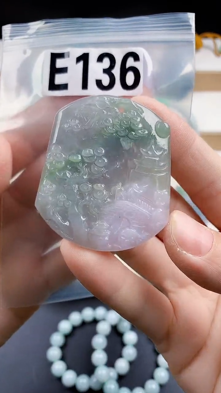 颈饰未镶嵌翡翠天然翡翠吊坠挂件