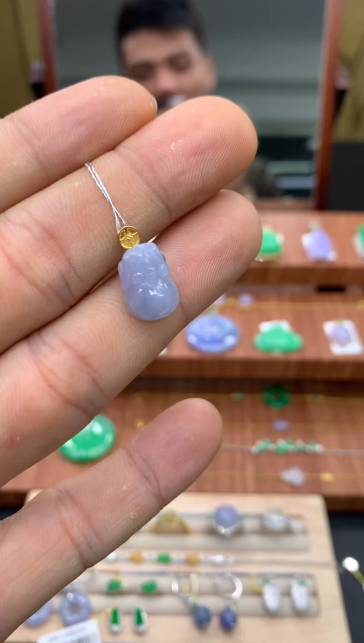 吊坠(不含链)18K金镶嵌翡翠貔貅