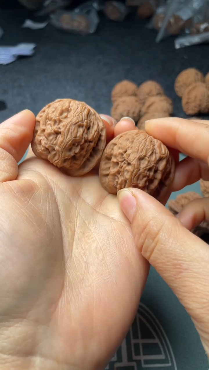 把件文玩核桃w295  野狼38尺