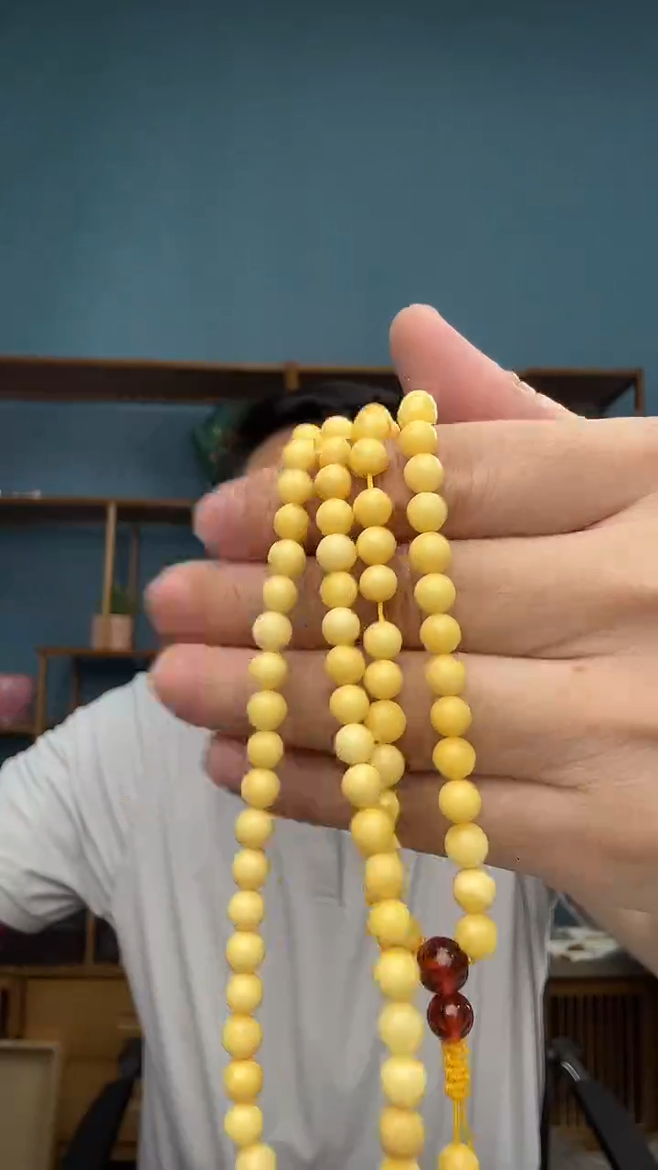 裸石琥珀未镶嵌8（有瑕介意勿拍）