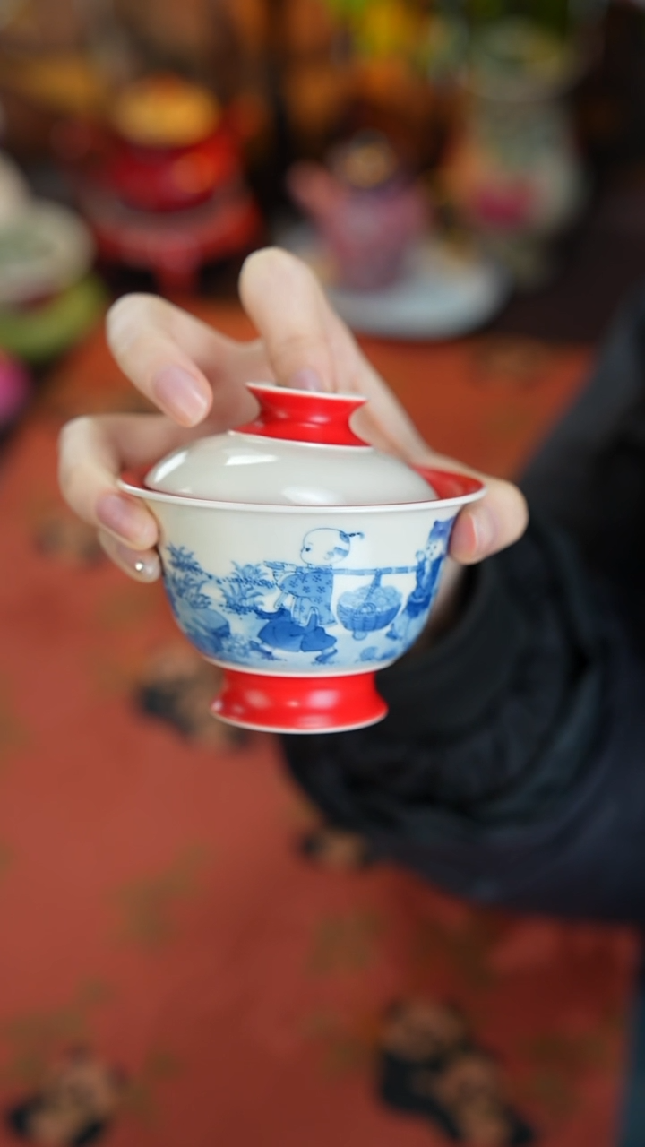 景德镇手工手绘釉下青花雨香斋宫墙红盖碗