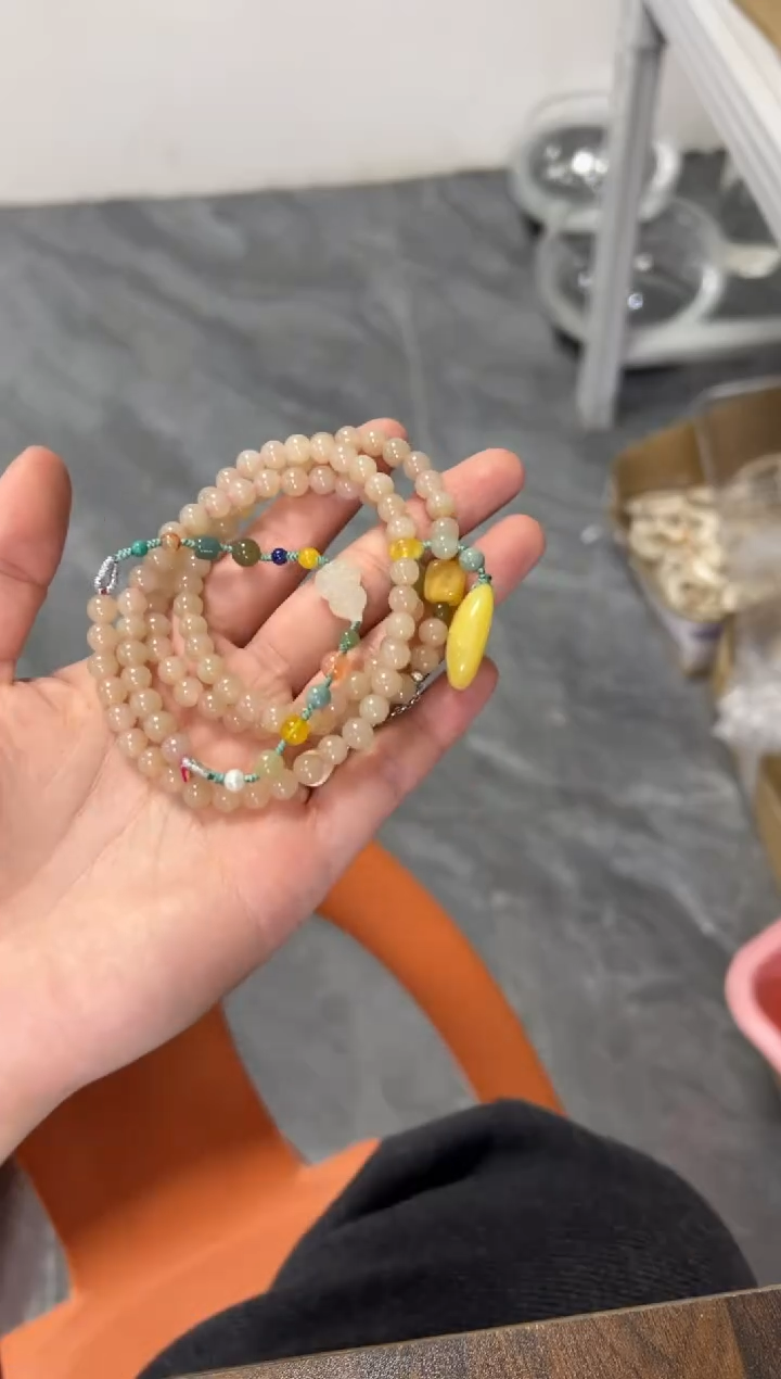 颈饰未镶嵌和田玉和田玉藕粉设计款多圈手链[多样发其一]