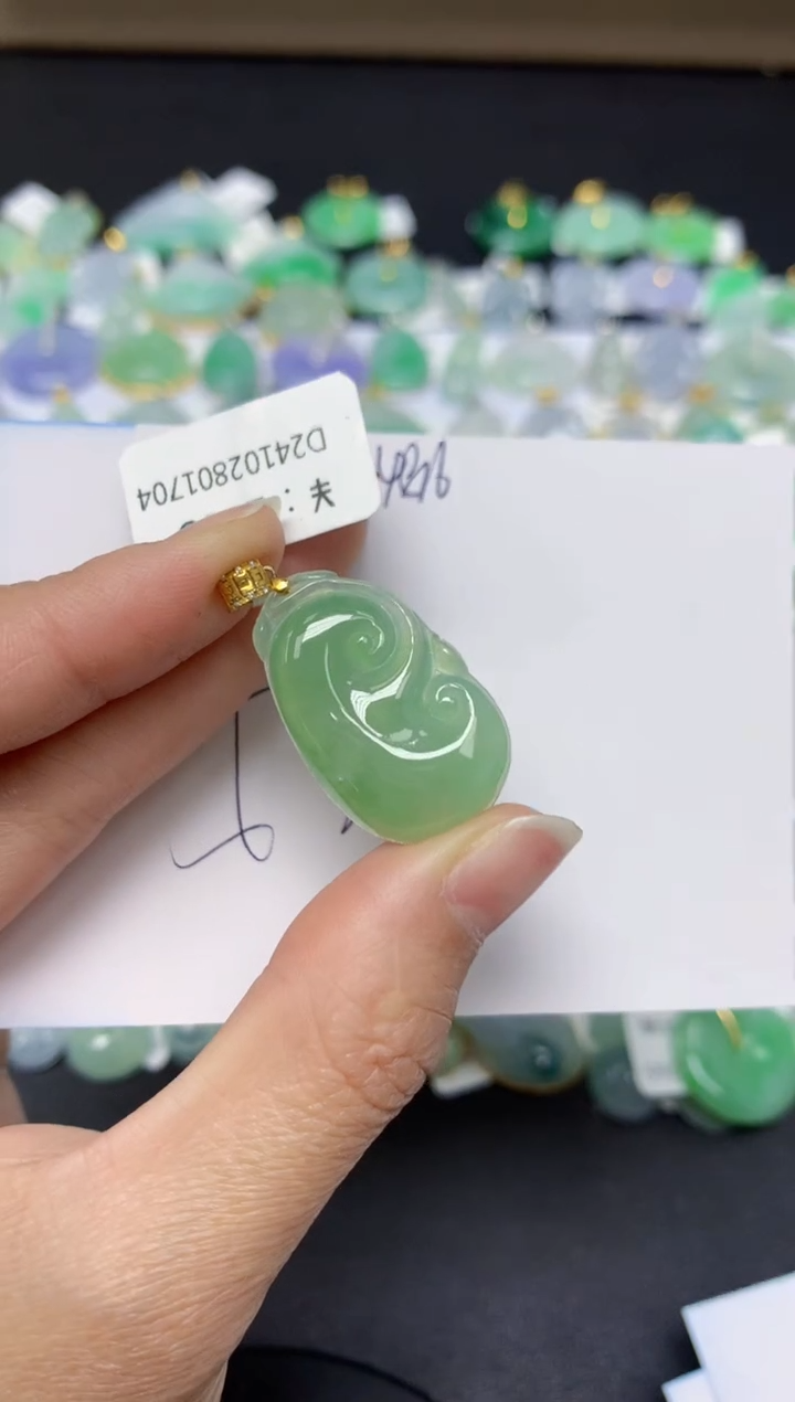 【闪购商品】翡翠颈饰18K金镶嵌 天然翡翠A货