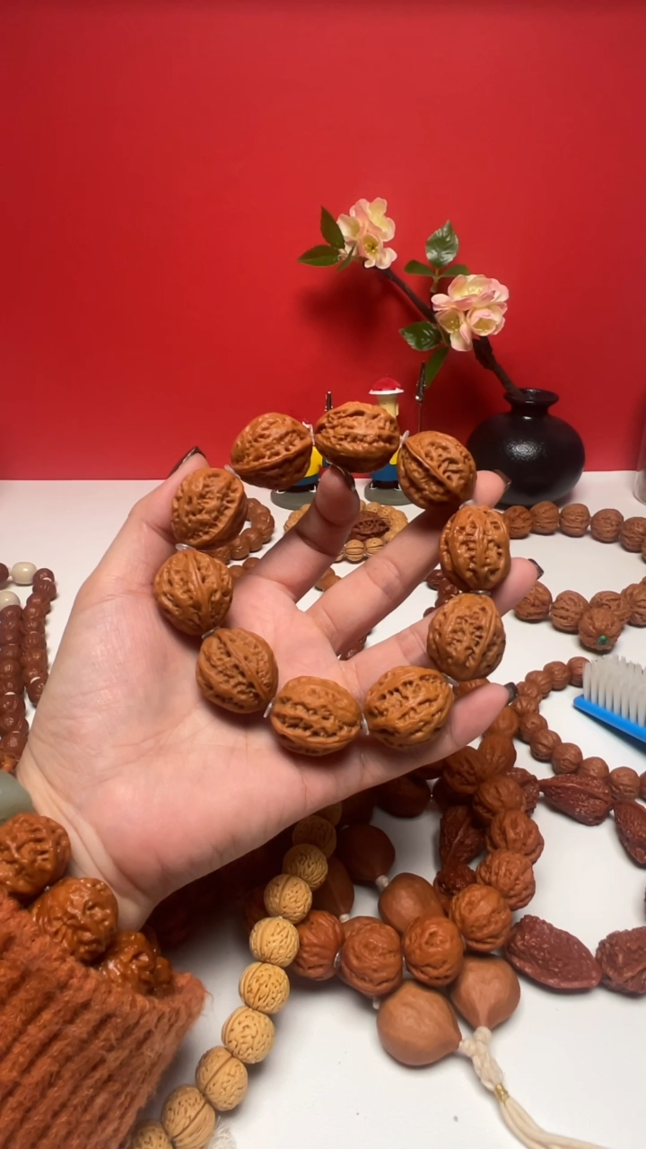 【闪购商品】文玩核桃手串野生小秋子手串