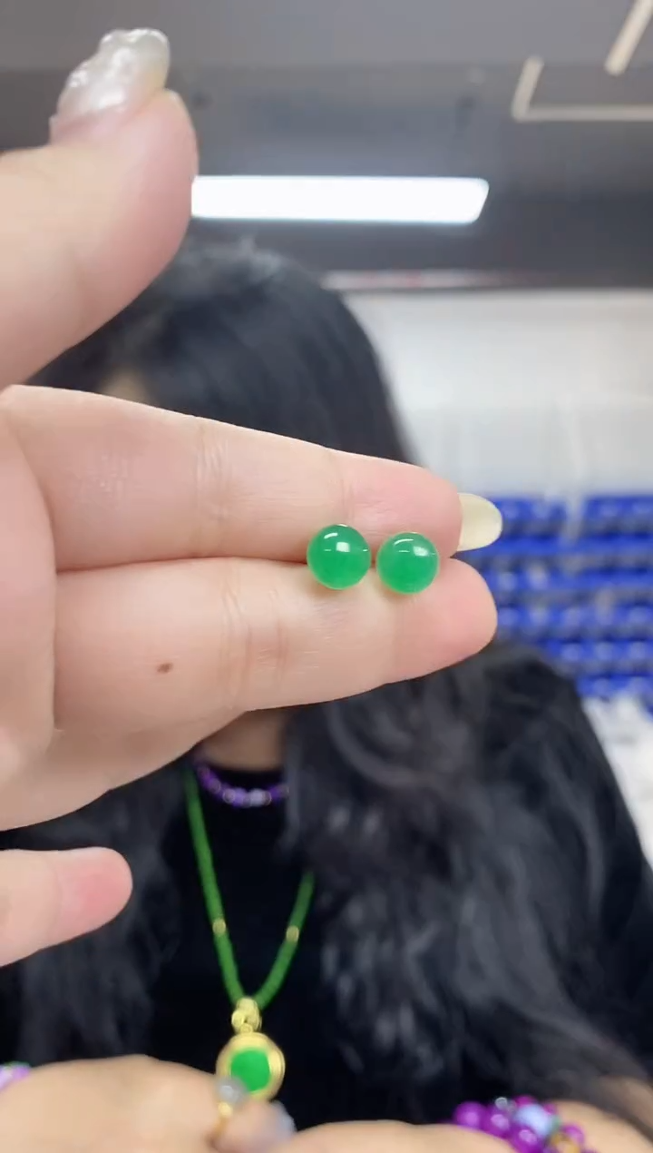 【闪购商品】翡翠耳饰未镶嵌多样性发其一颜色微差