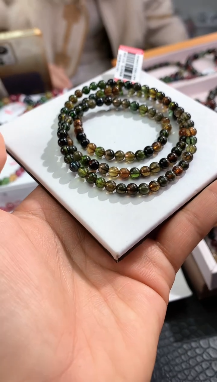 【闪购商品】碧玺手链未镶嵌多样性发一条