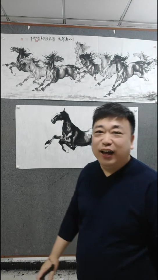 国画水墨写意单骏马图