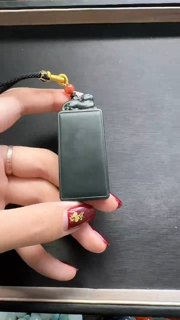 【闪购商品】和田玉颈饰未镶嵌牌子