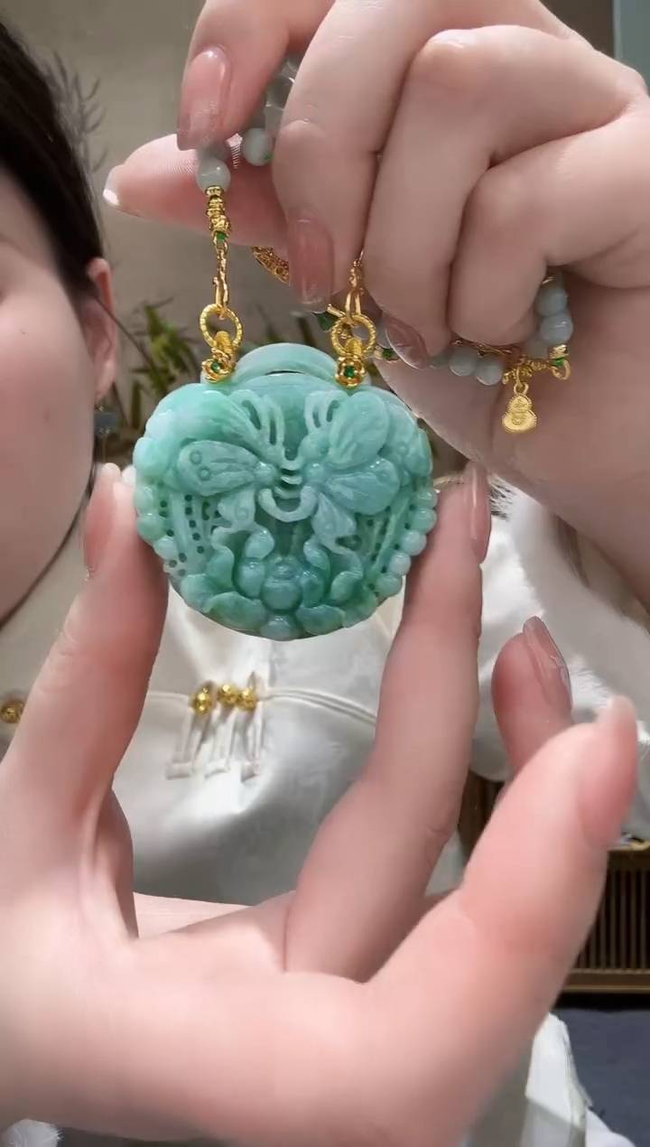 【闪购商品】翡翠颈饰未镶嵌吊坠