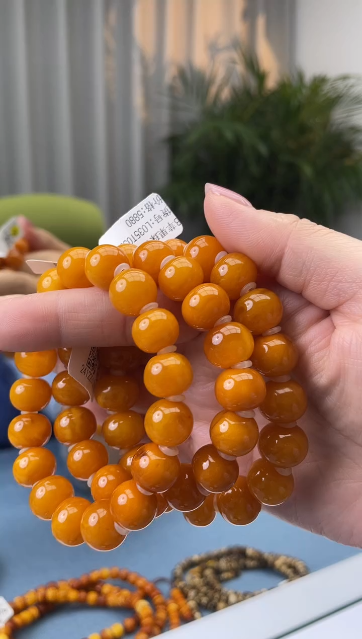 【闪购商品】蜜蜡珠宝奇石未镶嵌假一罚十，微瑕多样性发一件017.12