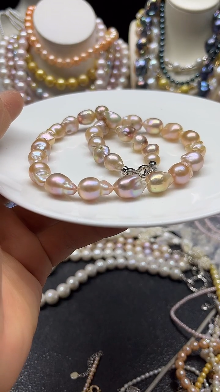 颈饰未镶嵌淡水珍珠多人