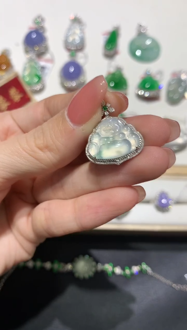 【闪购商品】翡翠吊坠(不含链)18K金镶嵌团购2