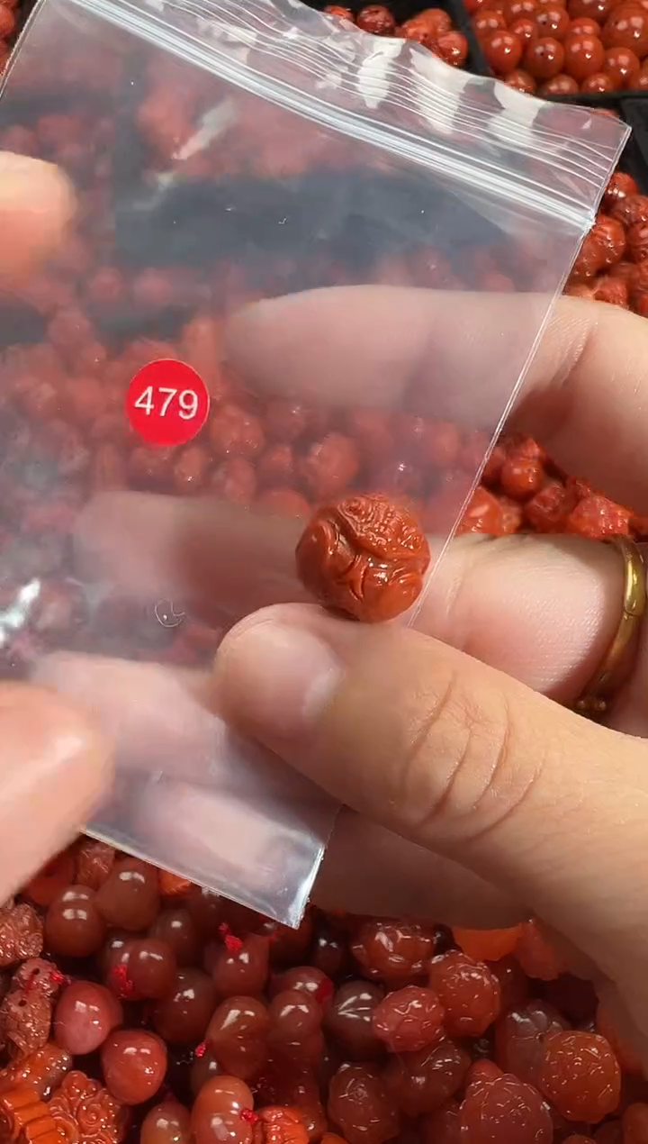 颈饰未镶嵌南红玛瑙1