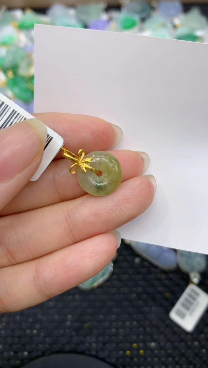 【闪购商品】翡翠颈饰18K金镶嵌8888888888