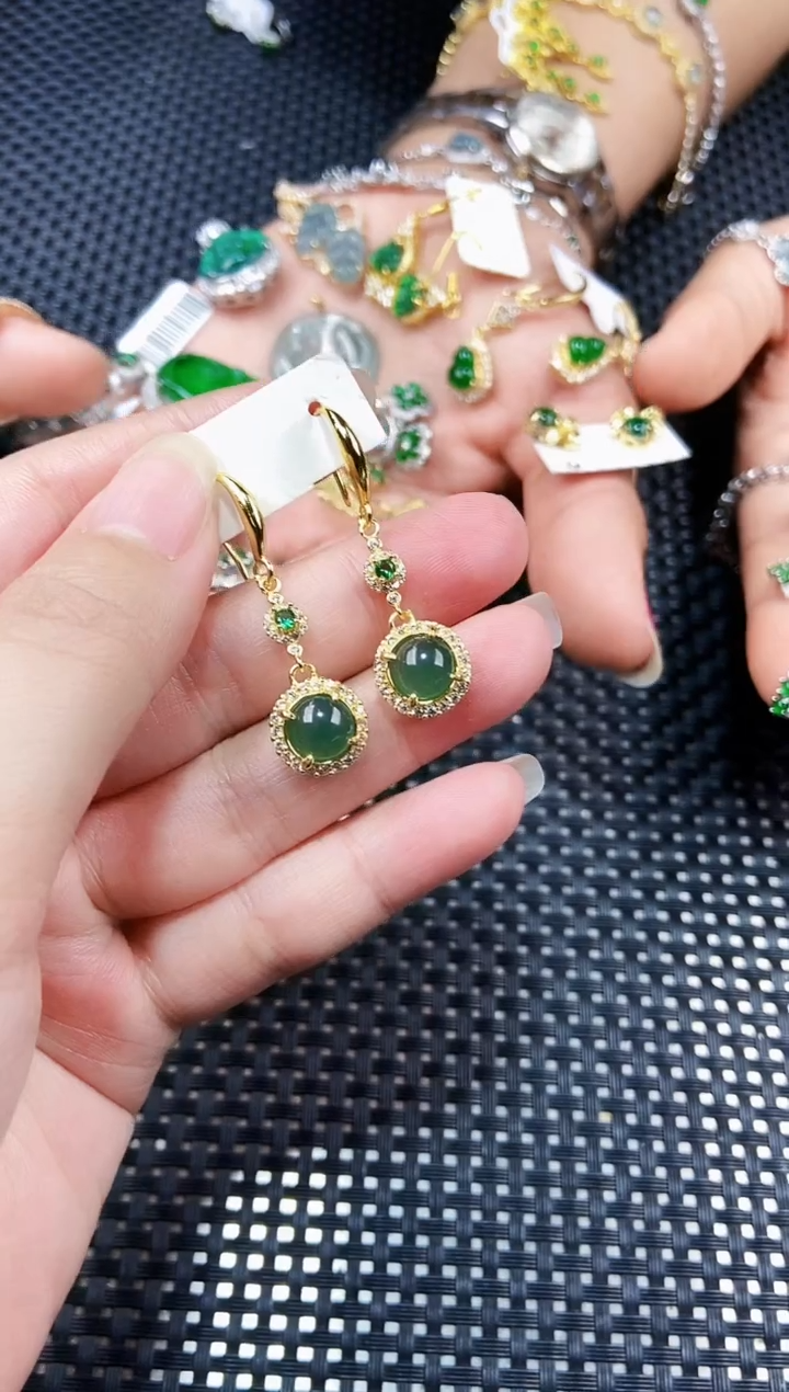 【闪购商品】翡翠耳饰未镶嵌111111111