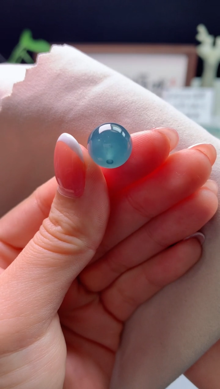 翡翠未镶嵌颈饰0096768190