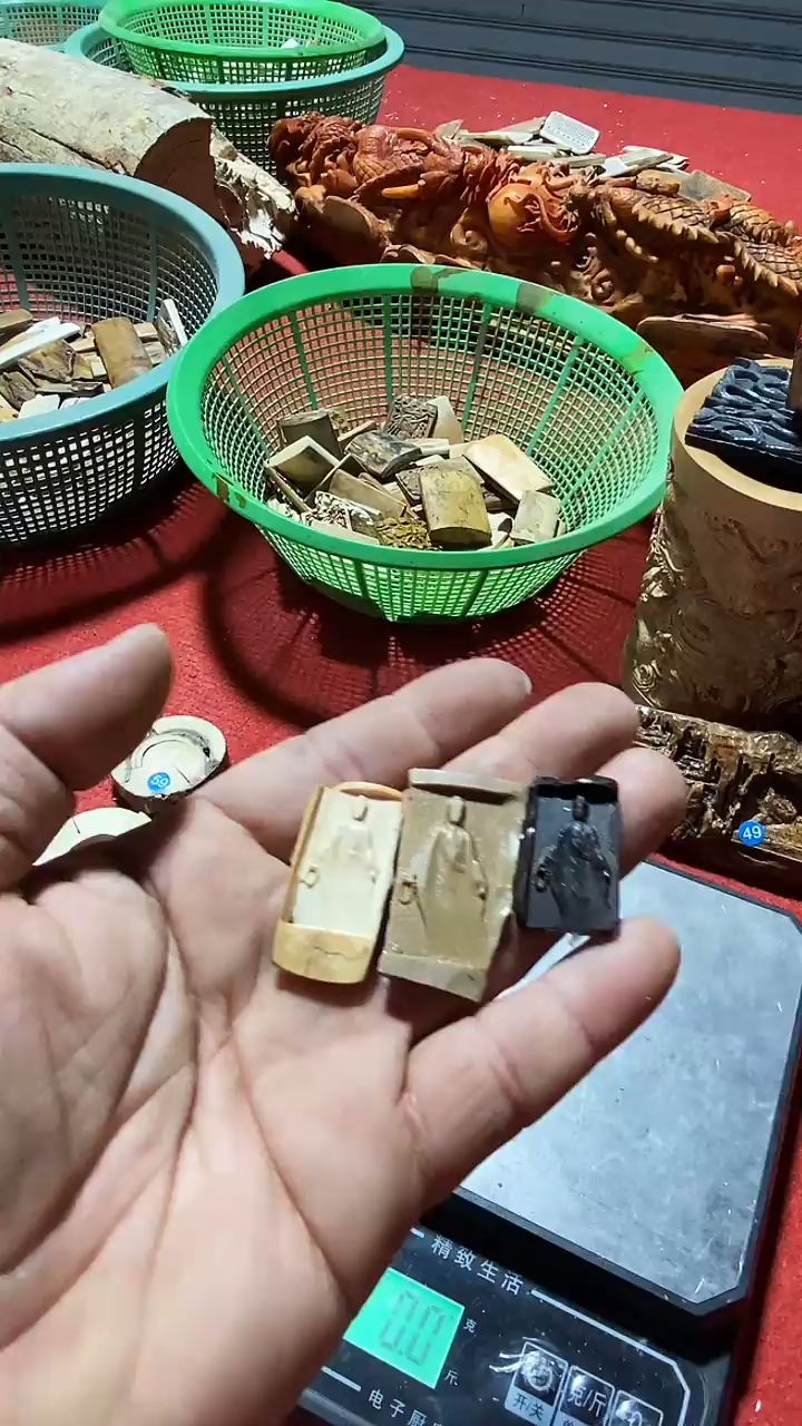 泥塑小把玩件摆件