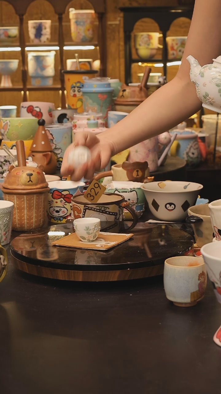 景德镇釉下彩绘设计师款式陶瓷
