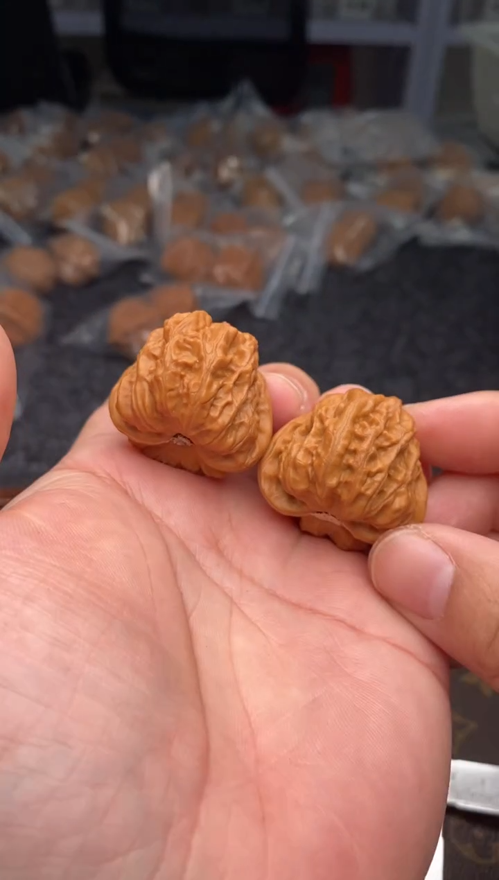 把件文玩核桃b107号38尺门头沟元宝