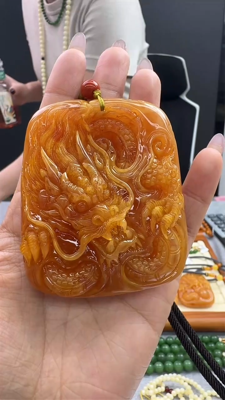 【闪购商品】琥珀颈饰未镶嵌559秒拍号