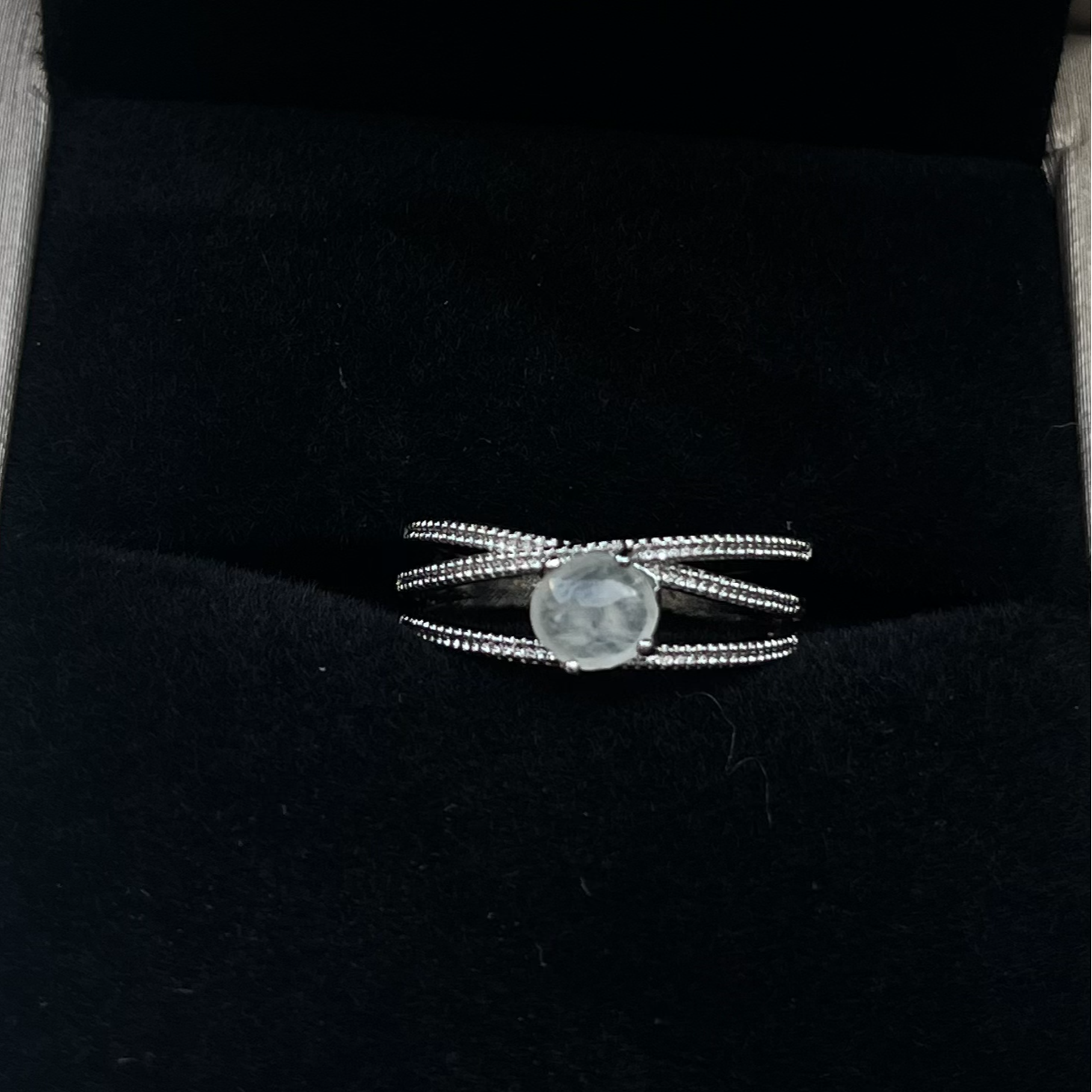 【缅甸手镯日记】白冰翡翠蛋面戒指