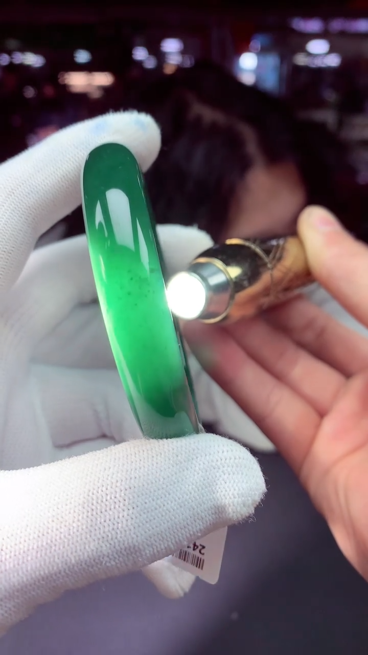 【闪购商品】定制翡翠未镶嵌N多样性发货拍一发一