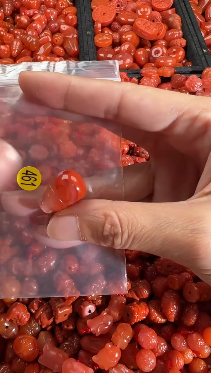 【闪购商品】南红玛瑙颈饰未镶嵌1