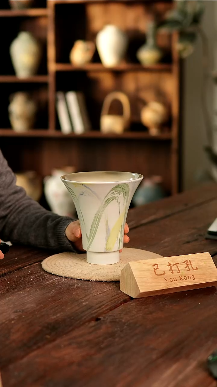 摆件25-236高17口13误差2已打孔