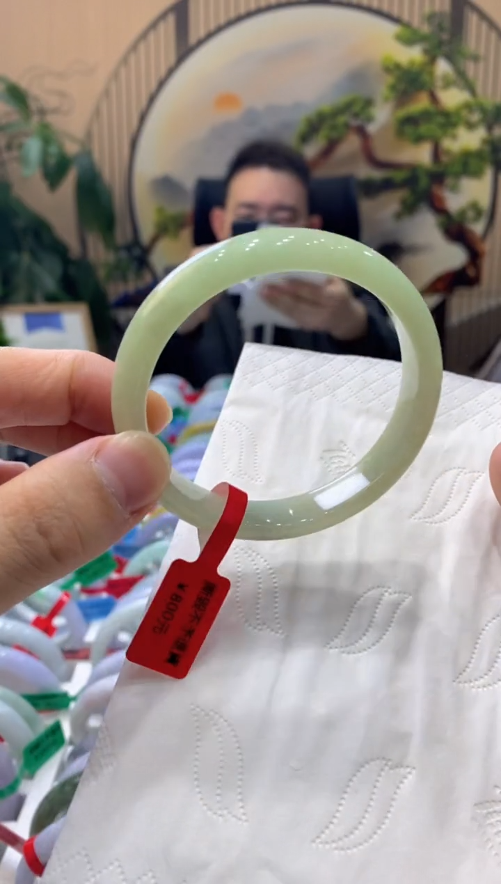 【闪购商品】翡翠手镯未镶嵌00010522