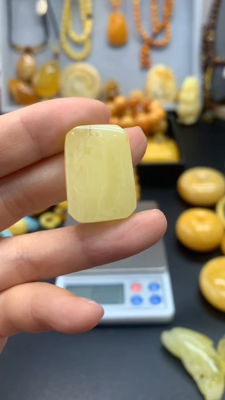 【闪购商品】琥珀珠宝奇石未镶嵌550