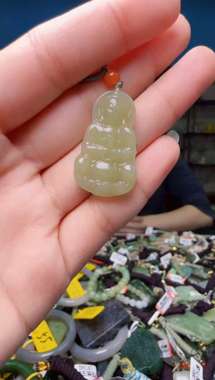 颈饰未镶嵌和田玉1