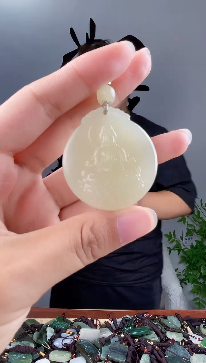 和田玉未镶嵌颈饰拍一发一，多样性发货