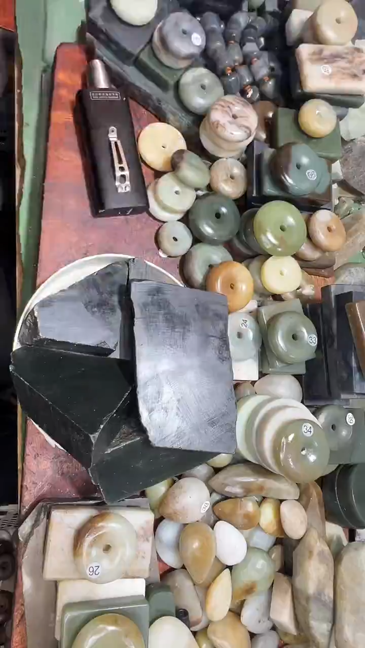 未镶嵌和田玉珠宝半成品1