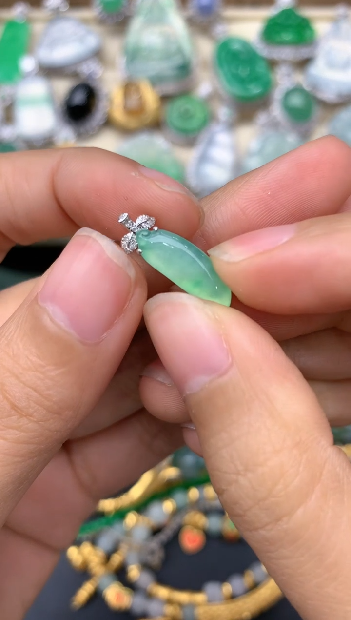 【闪购商品】翡翠颈饰18K金镶嵌207-中国好珍宝