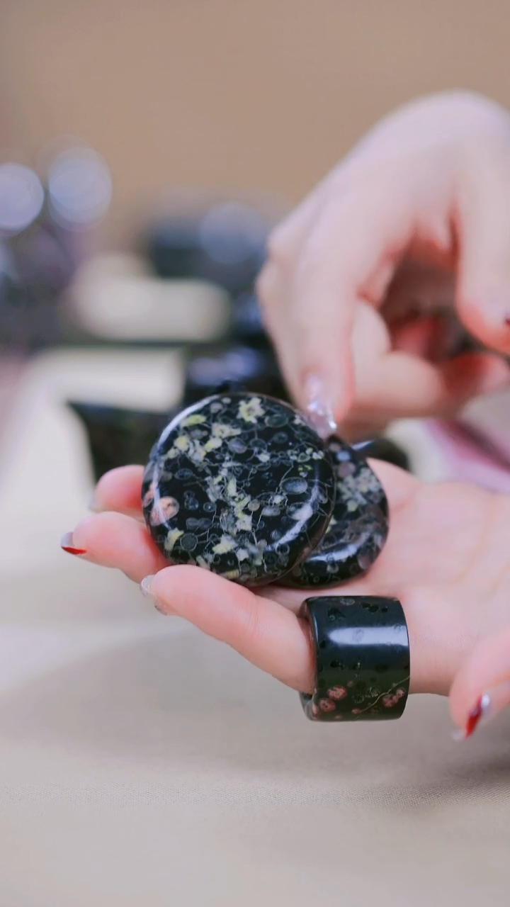 【闪购商品】寻武记A梅花玉一物一拍