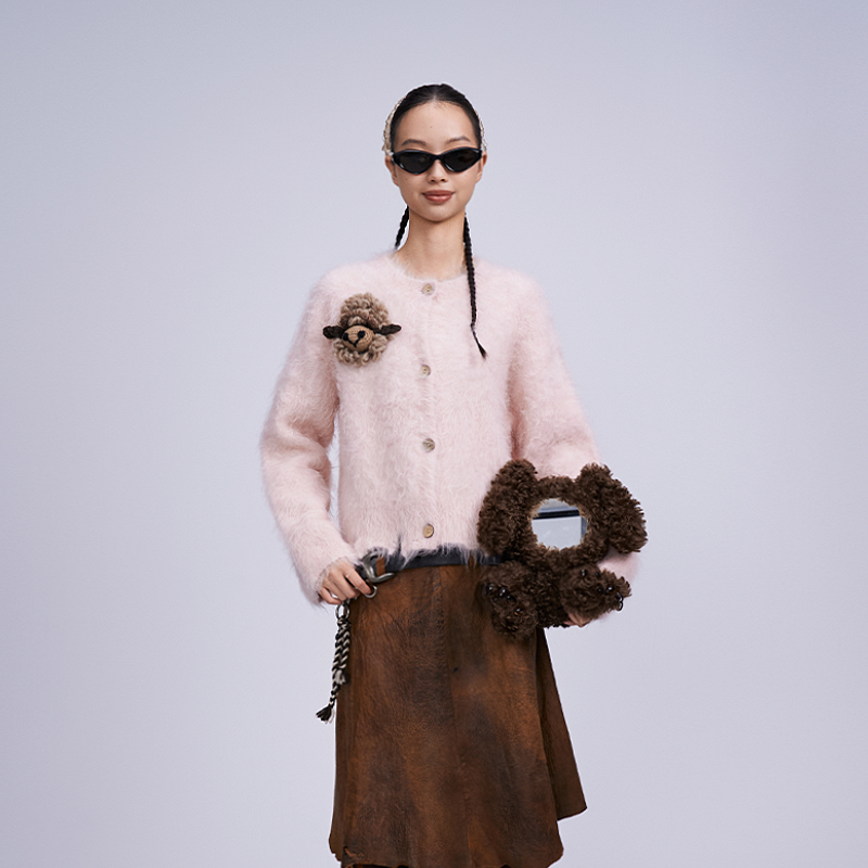 河岸家买手店ANGEL CHEN陈安琪手钩小牦牛破边拉毛针织开衫26新款