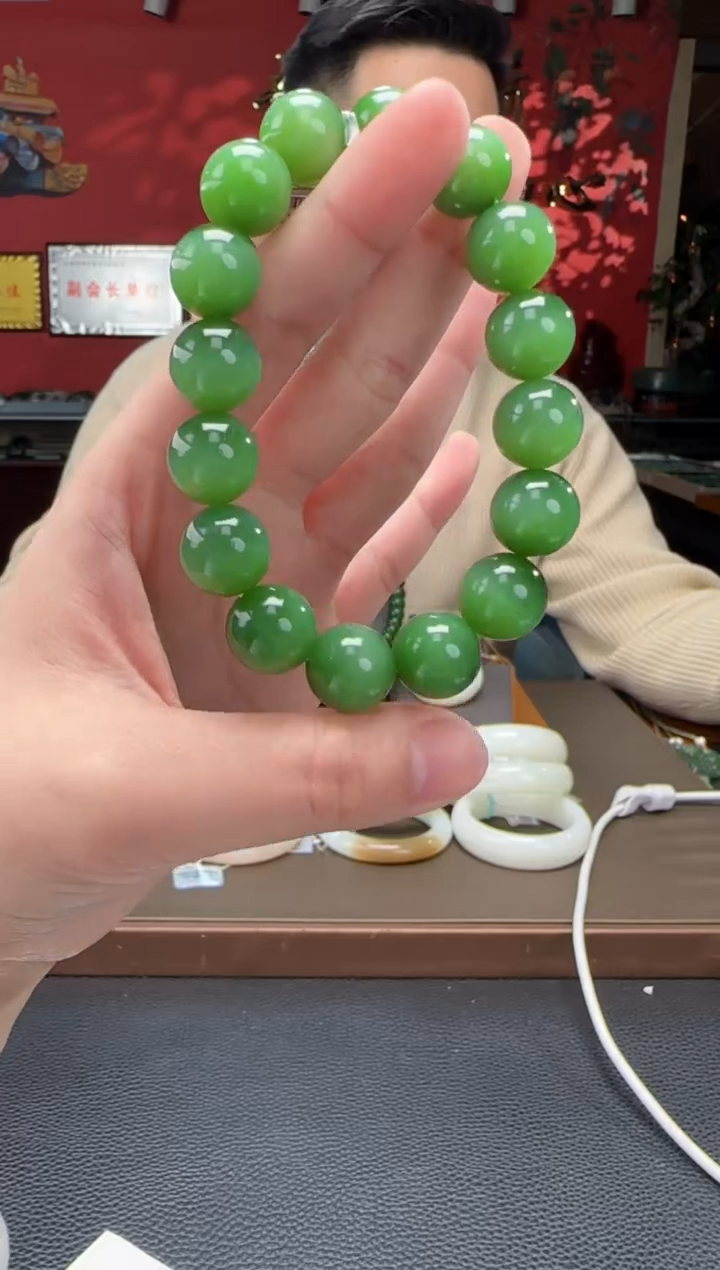 【闪购商品】和田玉手串未镶嵌碧玉猫单圈手串