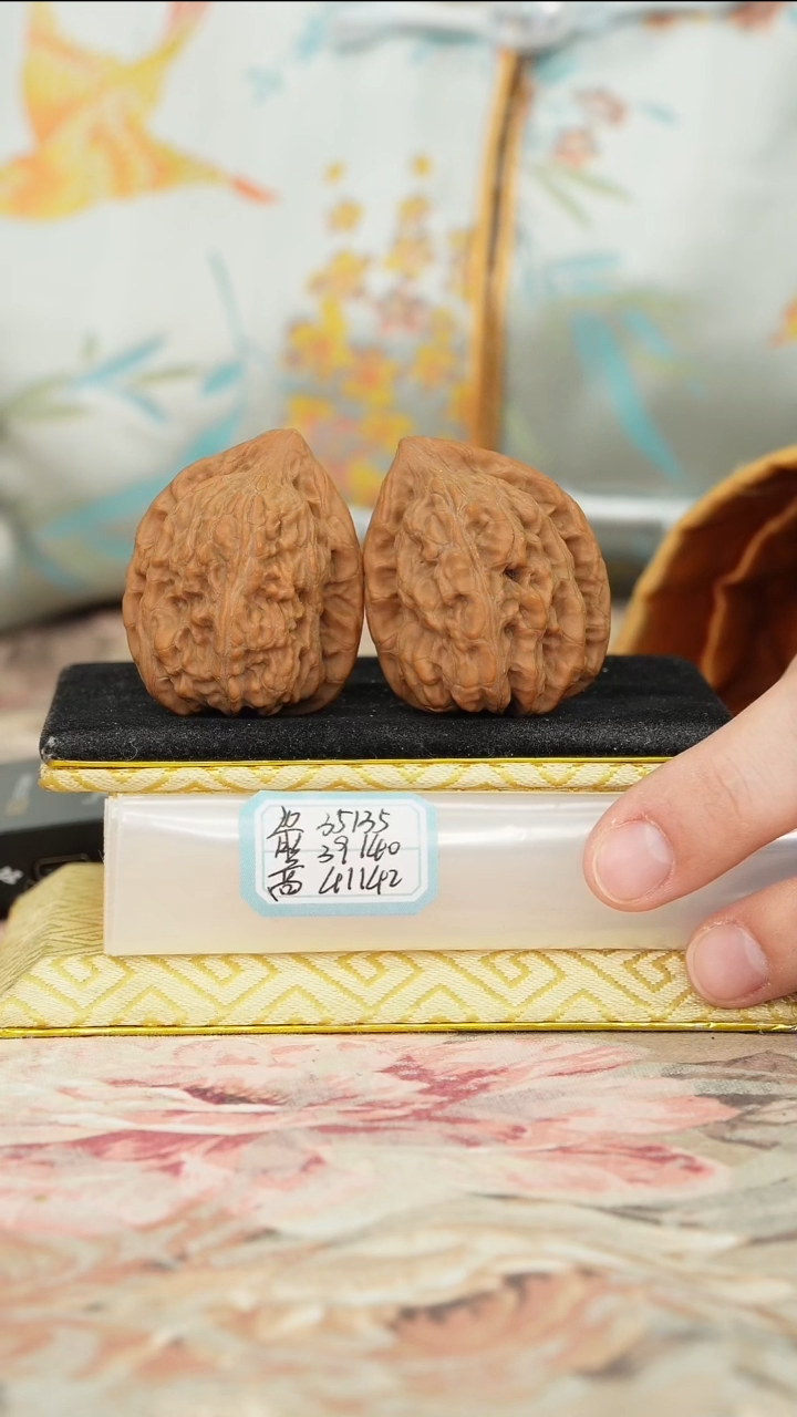 【闪购商品】文玩核桃把件赤龙鸡心