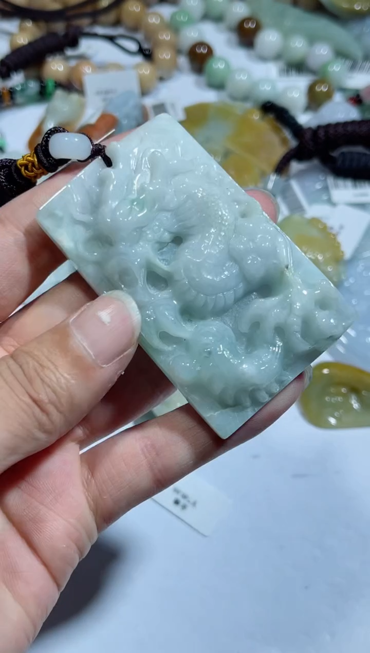 【闪购商品】翡翠吊坠(不含链)未镶嵌00001807