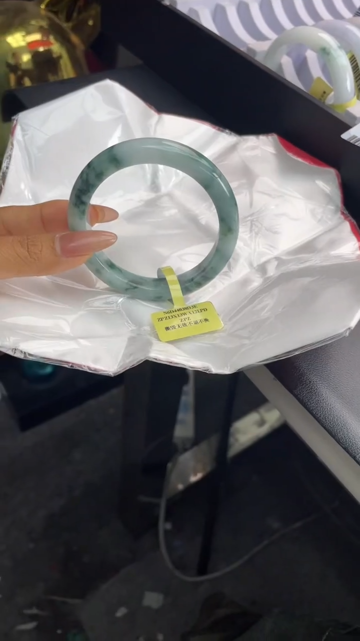 【闪购商品】翡翠手镯未镶嵌32翡翠手镯